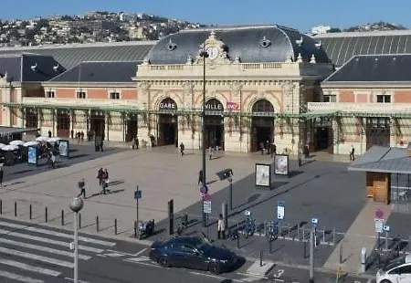 Centre 4p Jean Medecin Avenue شقة